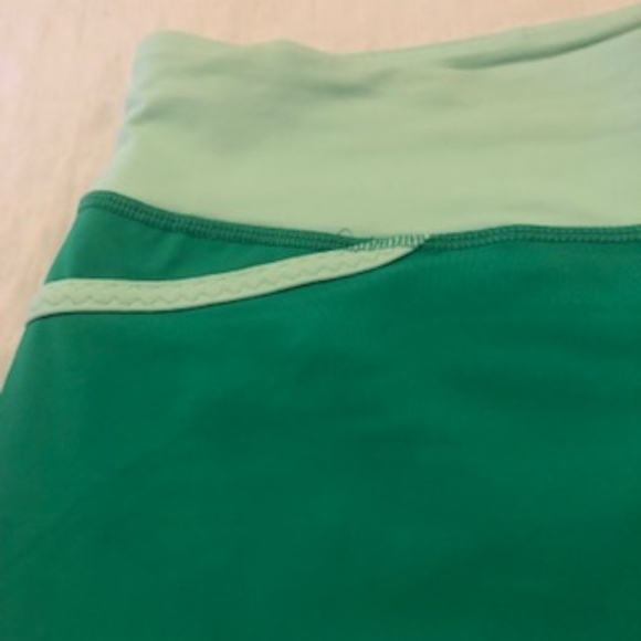 Lululemon Crops - Picture 3 of 10